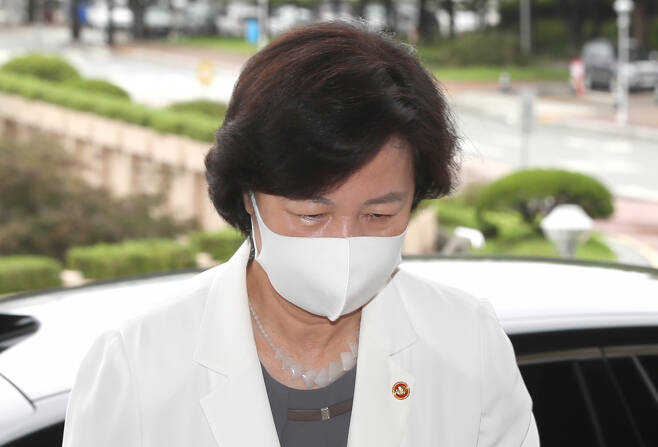 북한 선전매체 메아리는 22일 추미애 법무부장관의 아들 ‘특혜 휴가’ 논란에 대해 ‘제2의 조국사태’라며 검찰개혁을 무산시키려는 국민의힘의 정치공작이라고 주장했다. 자료사진. [헤럴드DB]