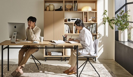 다용도 책상·책장모듈 ‘유로 501 플랫’의 홈오피스형 구성. [한샘 제공]