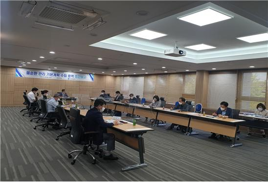 인천광역시는 24일 ‘인천광역시 물 순환 관리 기본계획 수립 용역’ 중간보고회를 열었다.