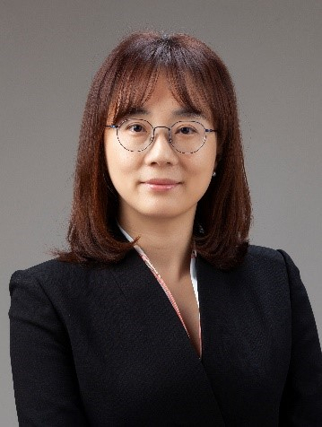 올해 42세인 김은희 한화갤러리아 기획부문장은 상무 승진과 함께 한화역사 대표이사로 내정됐다. 한화그룹의 첫 여성 CEO다. [한화 제공]