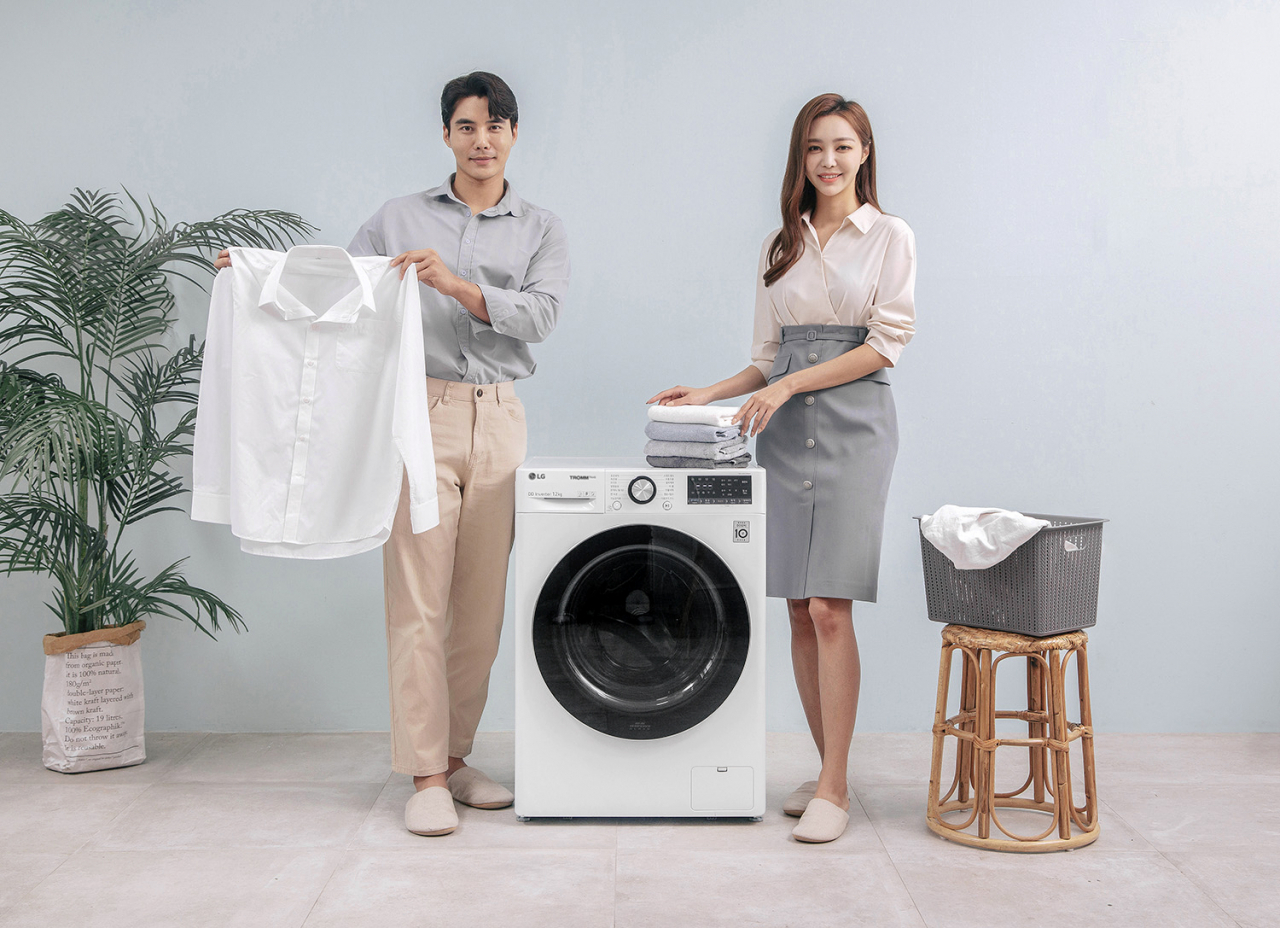 12kg 용량 LG 트롬 세탁기 씽큐(모델명: F12WVC). [LG전자 제공]