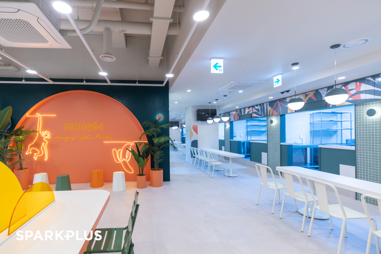 스파크플러스 강남3호점 지하 웰니스 복합라운지에 입점한 공유주방 먼키