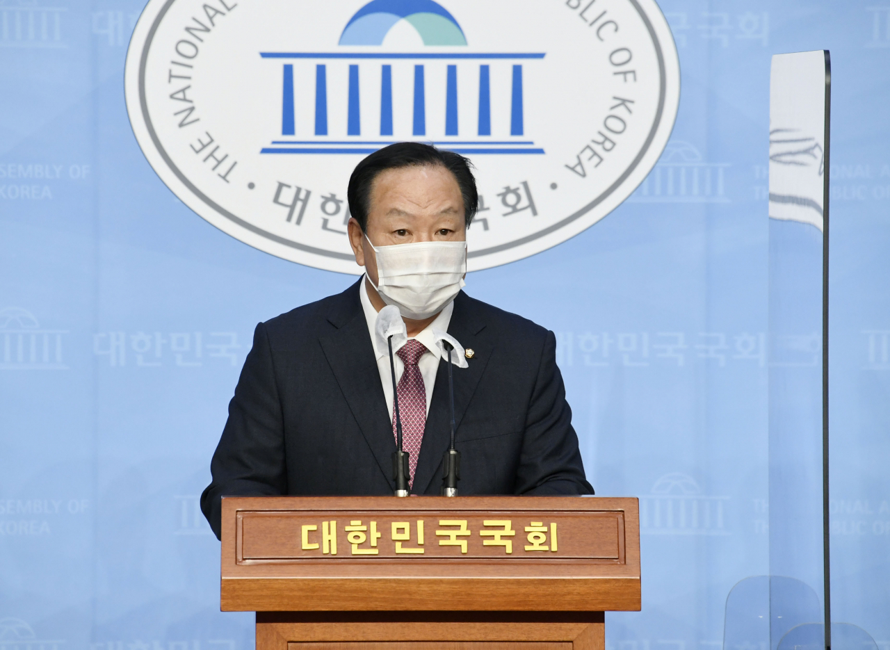 한기호 국회 국방위 국민의힘 간사가 5일 서울 여의도 국회 소통관에서 ‘추미애 아들을 위한 민주당 방탄 국감’ 규탄 기자회견을 하고 있다. [연합]