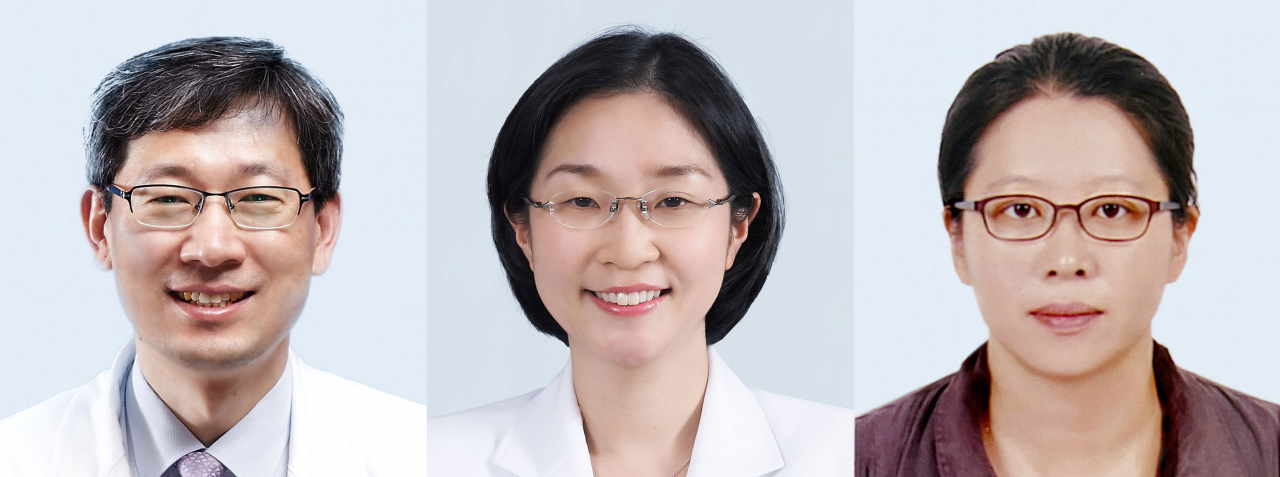 감염내과 김홍빈 교수(왼쪽),소아청소년과 이현주 교수(가운대).임상예방의학센터 이희영 교수(오른쪽)