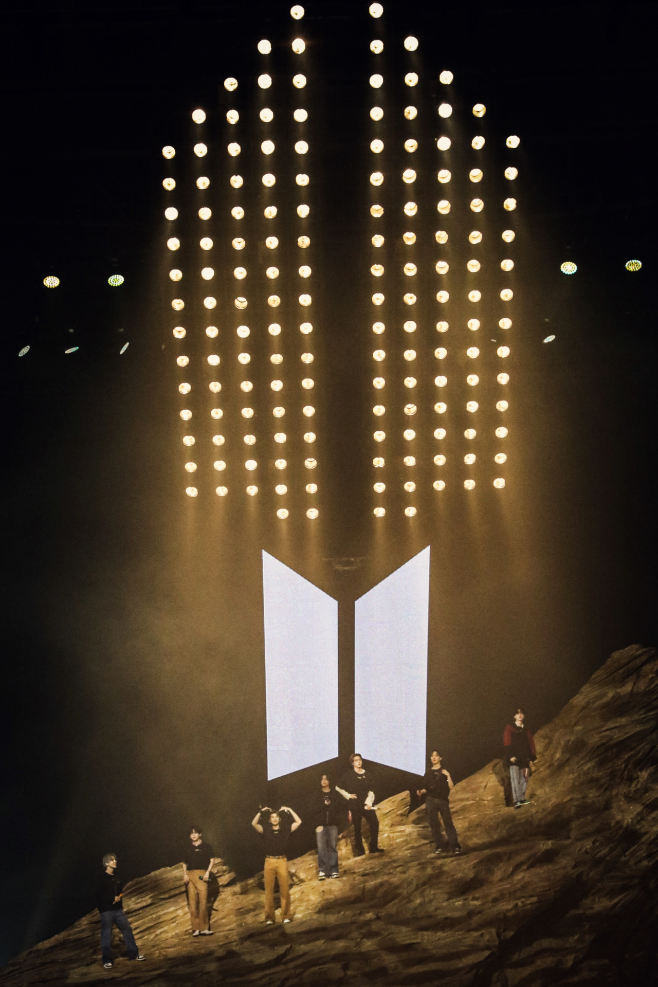 방탄소년단 온라인 콘서트 ‘BTS 맵 오브 더 솔 원(MAP OF THE SOUL ON:E)’ [빅히트 엔터테인먼트 제공]
