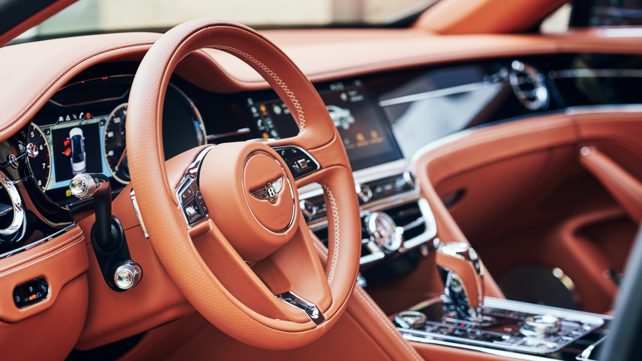Interior of Flying Spur V8 (Bentley Motors Korea)