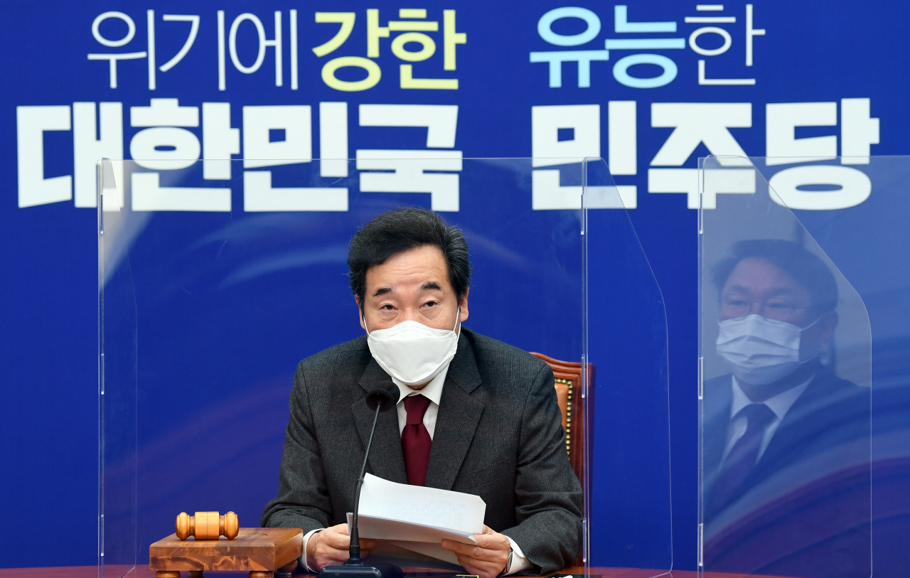 이낙연 더불어민주당 대표가 19일 오전 서울 여의도 국회에서 열린 최고위원회의에서 발언하고 있다. [연합]