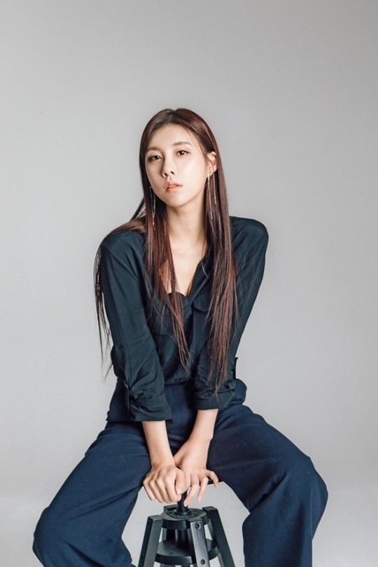 2005년 천상지희 더 그레이스로 데뷔, 어느덧 15년차가 된 스테파니는 요즘 발레리나, 가수, 배우 등으로 활동하며 '캐릭터 부자'로 거듭나고 있다. [아츠로이엔티 제공]
