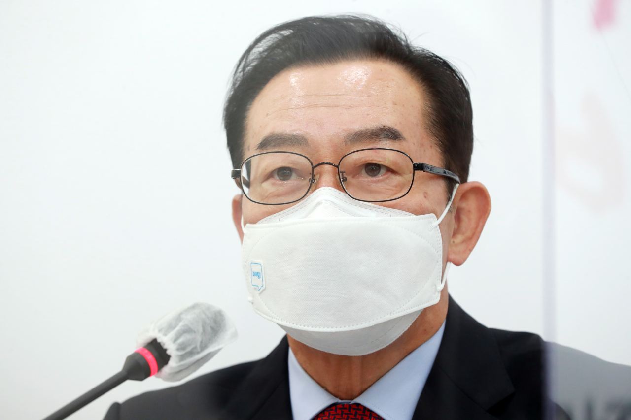 이종배 국민의힘 정책위의장이 20일 오전 서울 여의도 국회에서 열린 원내대표단회의에서 발언하고 있다. [연합]