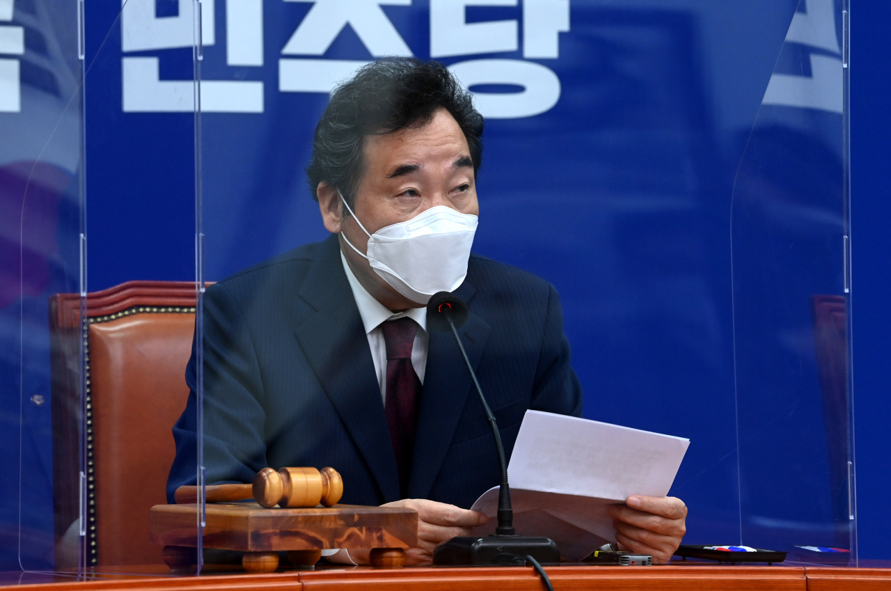 이낙연 더불어민주당 대표가 21일 오전 국회에서 열린 최고위원회의에서 발언하고 있다. [연합]