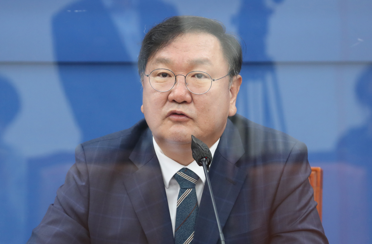 김태년 더불어민주당 원내대표가 22일 오전 서울 여의도 국회에서 열린 국정감사 대책회의에서 발언하고 있다. [연합]
