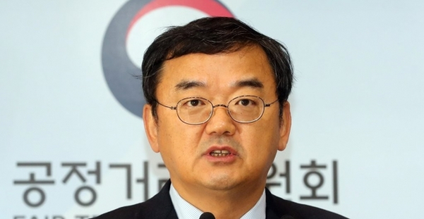 지철호 전 공정거래위원회 부위원장는 2018년 1월부터 올 8월까지 차관급인 부위원장을 역임했다. 행정고시 29회 출신으로 30년 이상 공직생활의 대부분을 독점규제 업무를 하며 보냈다. 재직 중에는 '재계 저승사자'라는 별명으로 명성을 떨쳤다. [연합]