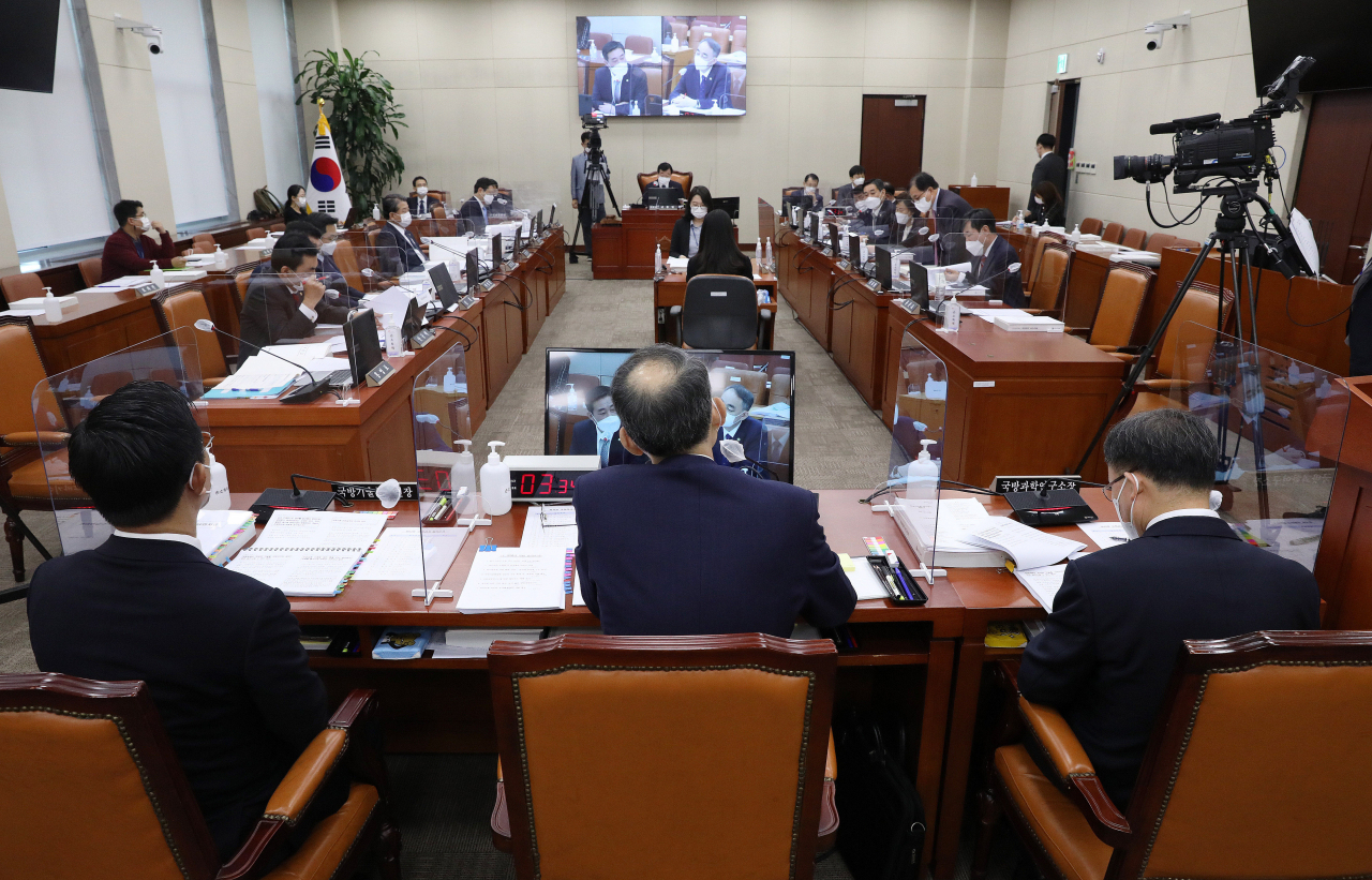 국회 국방위원회 국정감사.[연합]