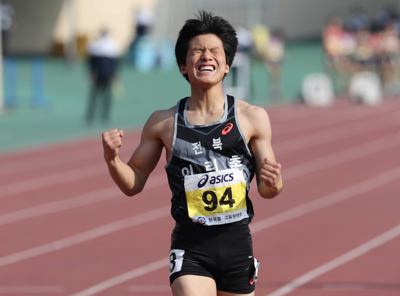 최명진이 8일만에 100m와 200m 한국 초등부 기록을 경신했다. [사진=연합뉴스]