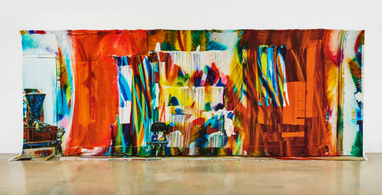 카타리나 그로세, Untitled, 실크에 디지털 프린트, 290&times;600cm(1/3), 2019