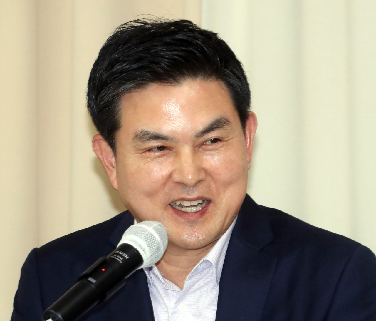 김태호 무소속 의원이 29일 오후 서울 마포구 마포현대빌딩에서 열린 더 좋은 세상으로 제10차 정례세미나에서 발제하고 있다. [연합]