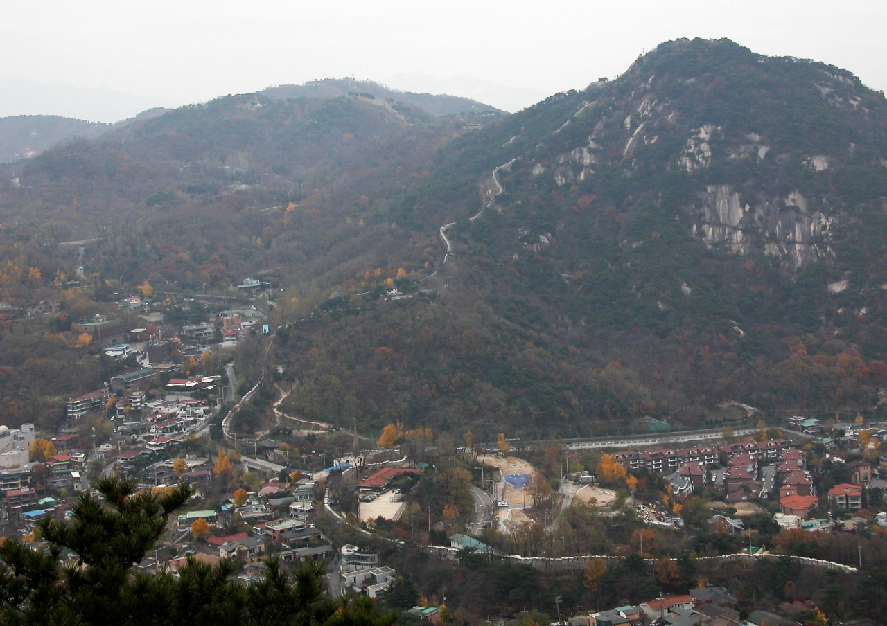 백악산