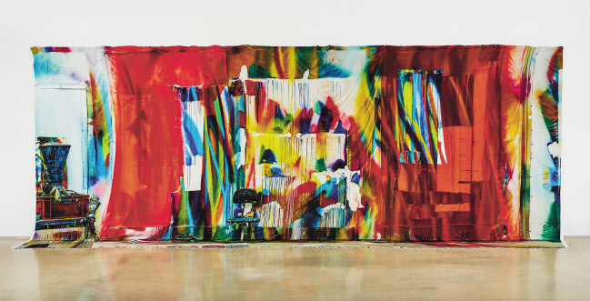카타리나 그로세, Untitled, 실크에 디지털 프린트, 290&times;600cm(1/3), 2019 헤르난 바스, Unknown Poet #14(His Mother Really Believed in Him), acrylic, 24K gold leaf and graphite on gold dusted paper, 27.9&times;21.7cm, 2012 이우환, 바람과 함께, 캔버스 위에 광물 안료와 유채, 45.5&times;53cm(10), 1990 이상엽, Love, 캔버스에 아크릴, 각 24.2&times;33.4cm (4), 2019