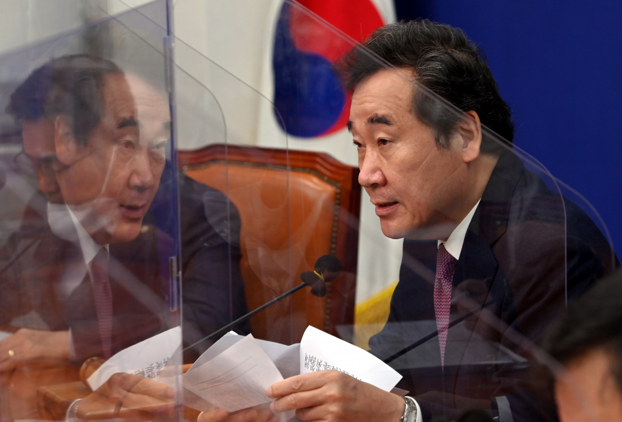 이낙연 더불어민주당 대표가 2일 오전 서울 여의도 국회에서 열린 최고위원회의에서 발언하고 있다. [연합]
