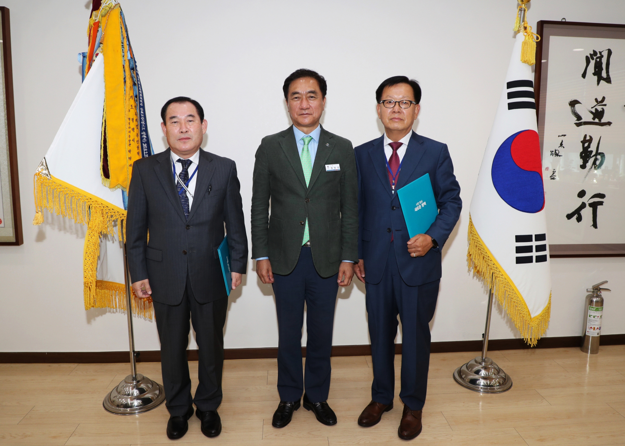 평택시는 시민 권익보호 위해 ‘시민옴부즈만’을 위촉했다. [평택시 제공]
