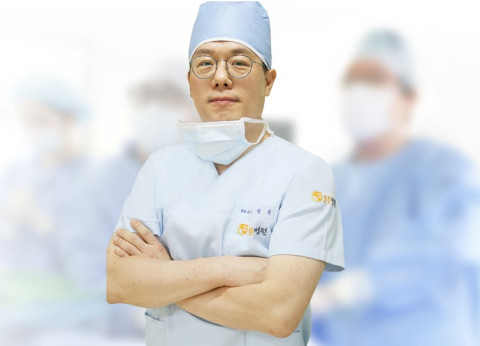 청담 튼튼병원 외과 단일공 복강경센터 김정윤 원장