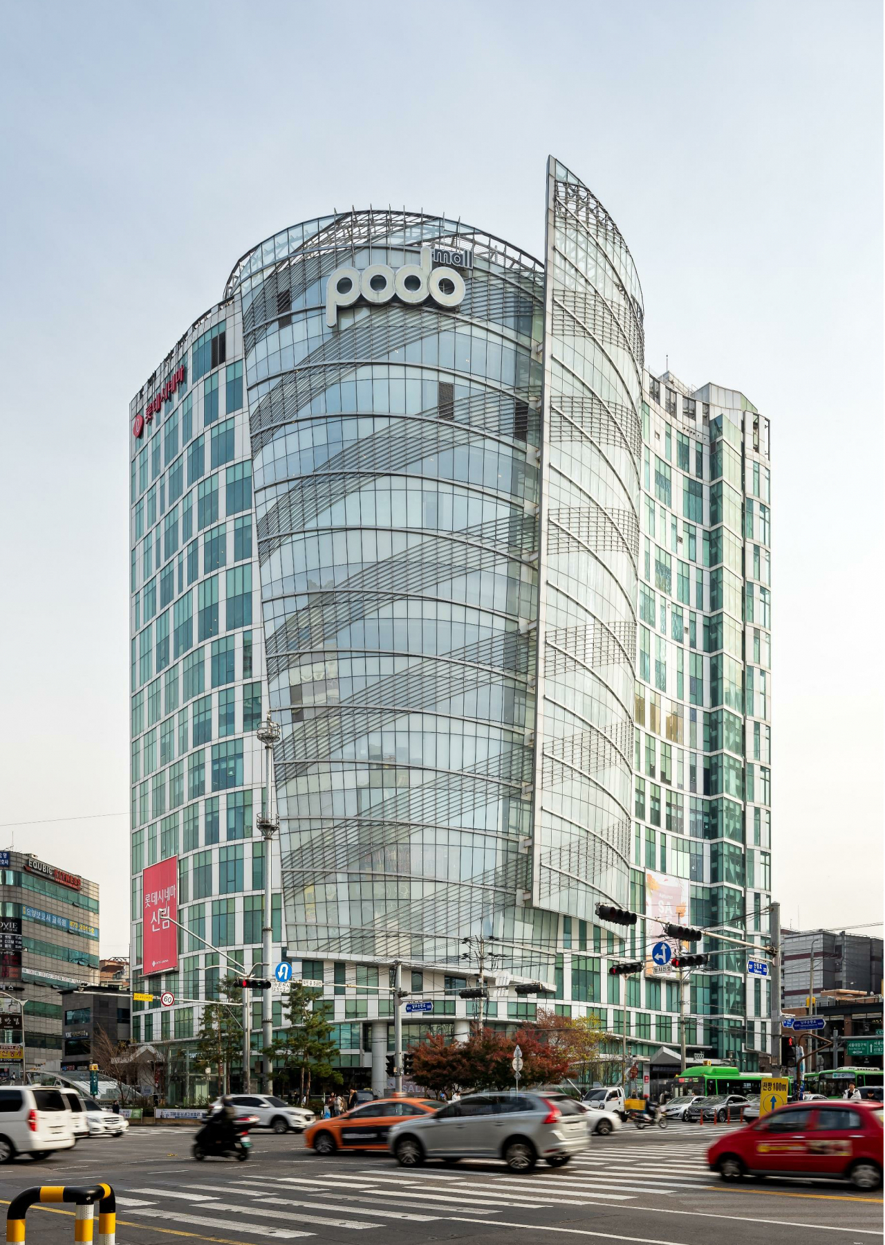 코람코자산신탁의 블라인드펀드의 자(子)리츠를 통해 인수한 신림동 포도몰 전경 [코람코자산신탁]