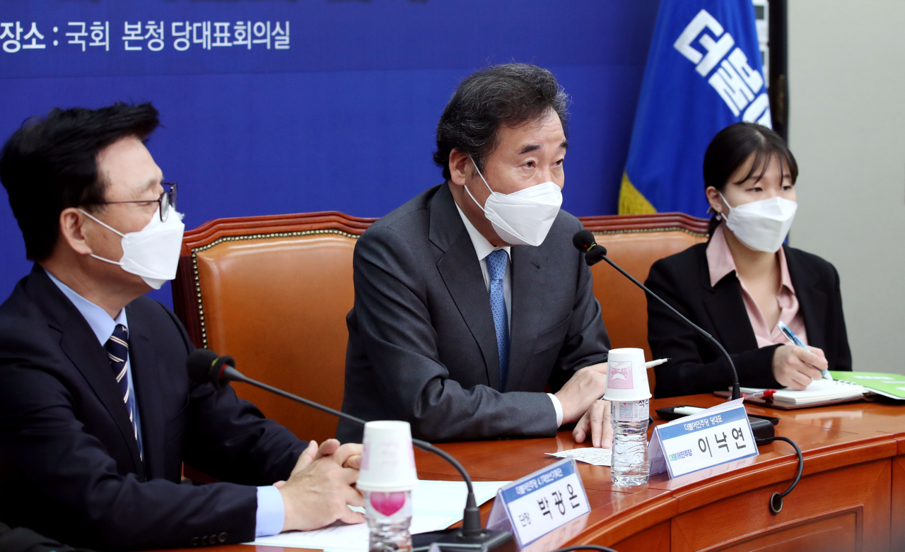더불어민주당 이낙연 대표가 9일 국회에서 열린 제1차 4·7재보선기획단 회의에서 발언하고 있다. [연합]