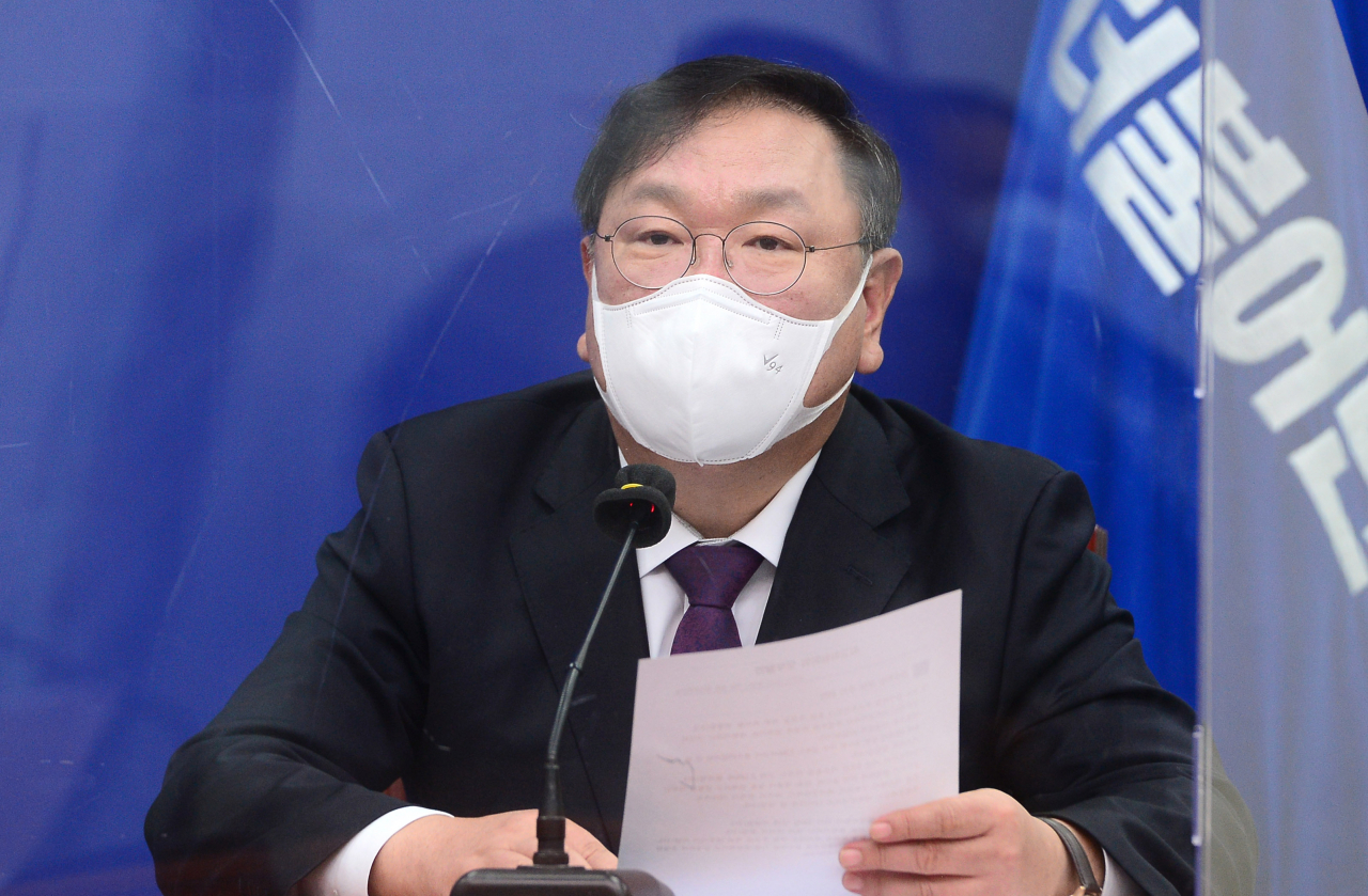 김태년 더불어민주당 원내대표가 13일 오전 서울 여의도 국회에서 열린 최고위원회의에서 발언하고 있다. [연합]