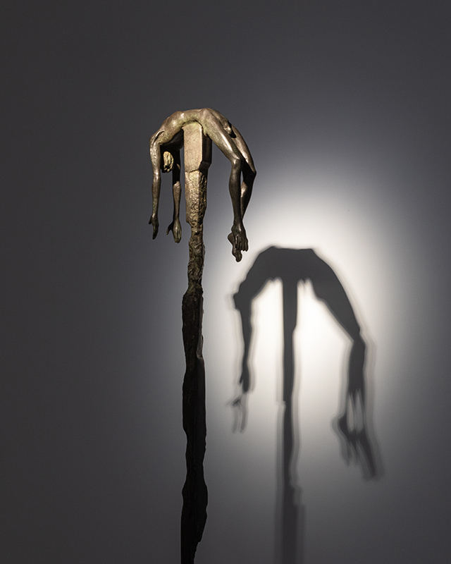 류인, 밤_혼, Night_ Soul, 1990, Bronze, 235&times;27&times;26 (h*w*d) cm, Ed. 7/8 [사진제공=운중화랑]