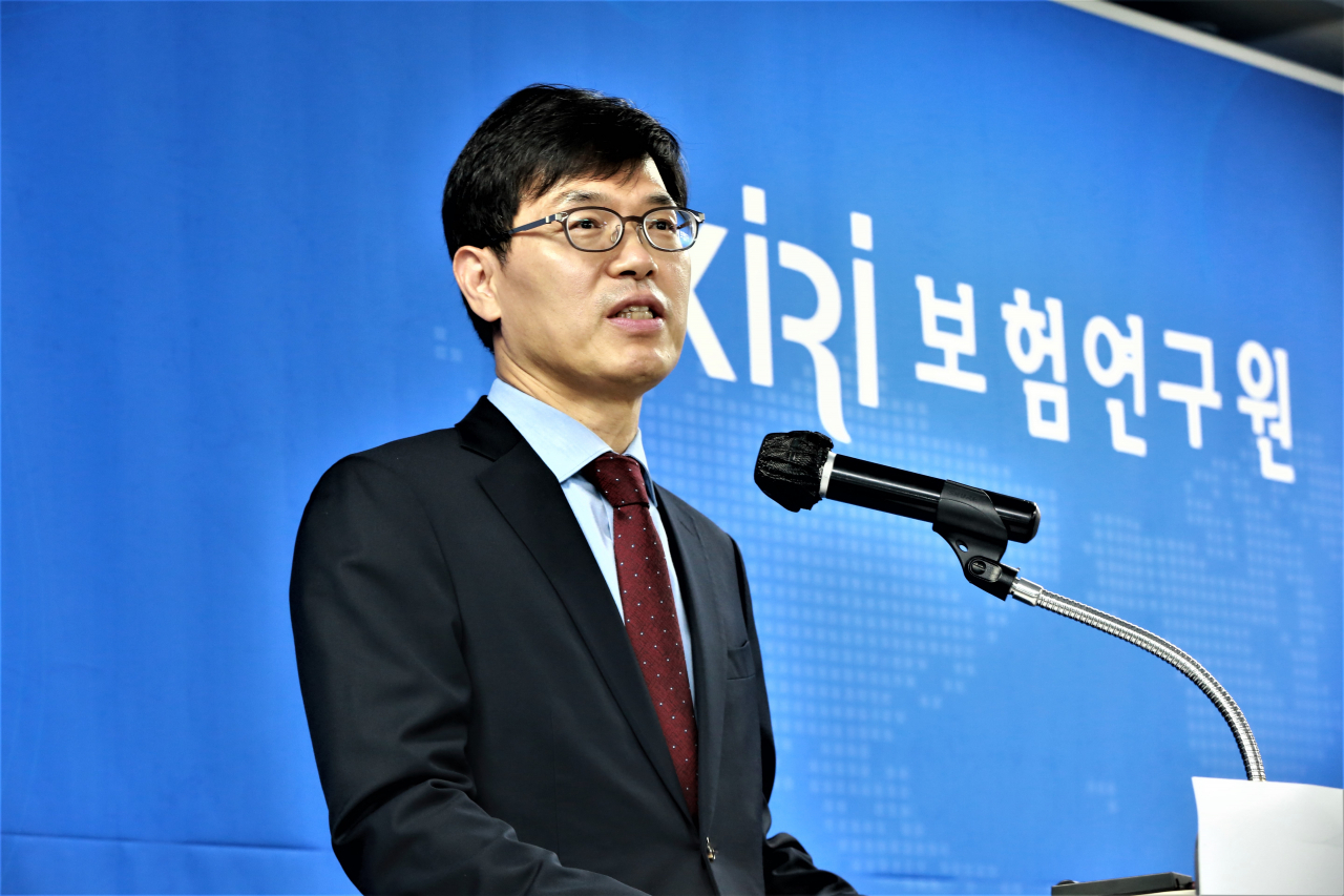 보험연구원 안철경 원장
