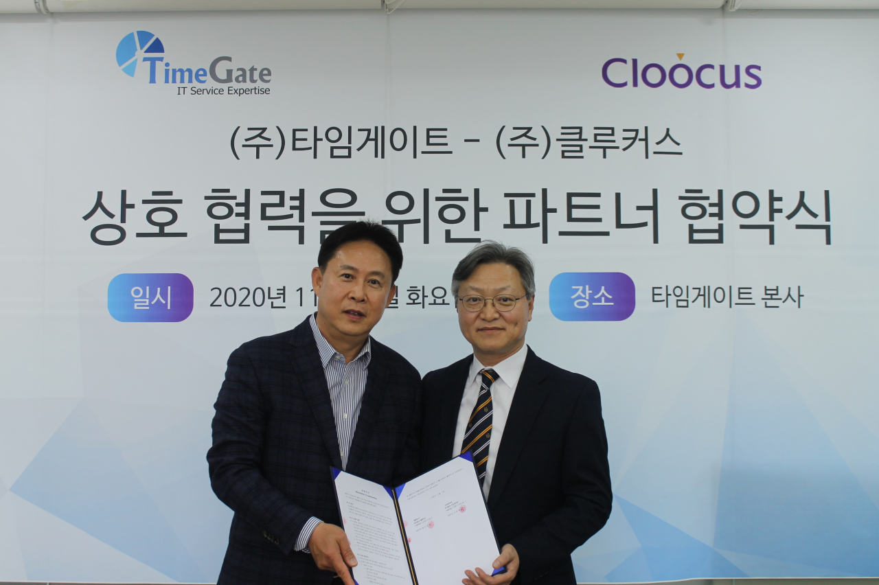 클루커스 조상철(우) COO, 타임게이트 신승호(좌) 부사장 [클루커스 제공]
