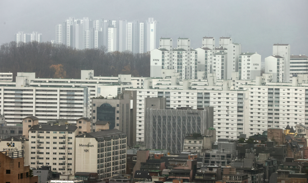 지난 19일 오후 서울 강남구 아파트 단지 일대. [연합]