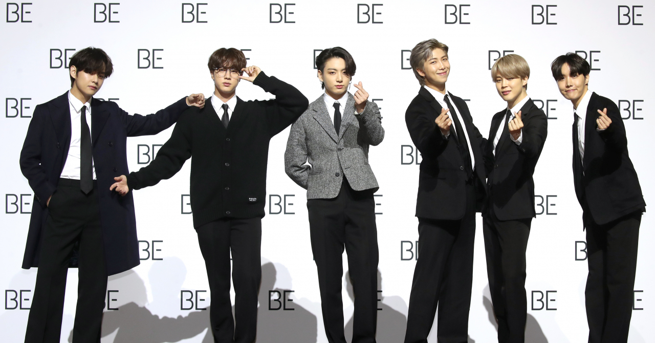20일 오전 서울 중구 동대문디자인플라자에서 열린 방탄소년단 새 앨범'BE (Deluxe Edition)' 글로벌 기자간담회에서 멤버들이 포즈를 취하고 있다. 연합뉴스