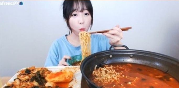 23일 쯔양 복귀 방송 화면[아프리카TV 캡처]