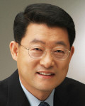 정희수 보험연수원장이 26일 차기 생명보험협회장 단독후보로 결정됐다. [네이버프로필]