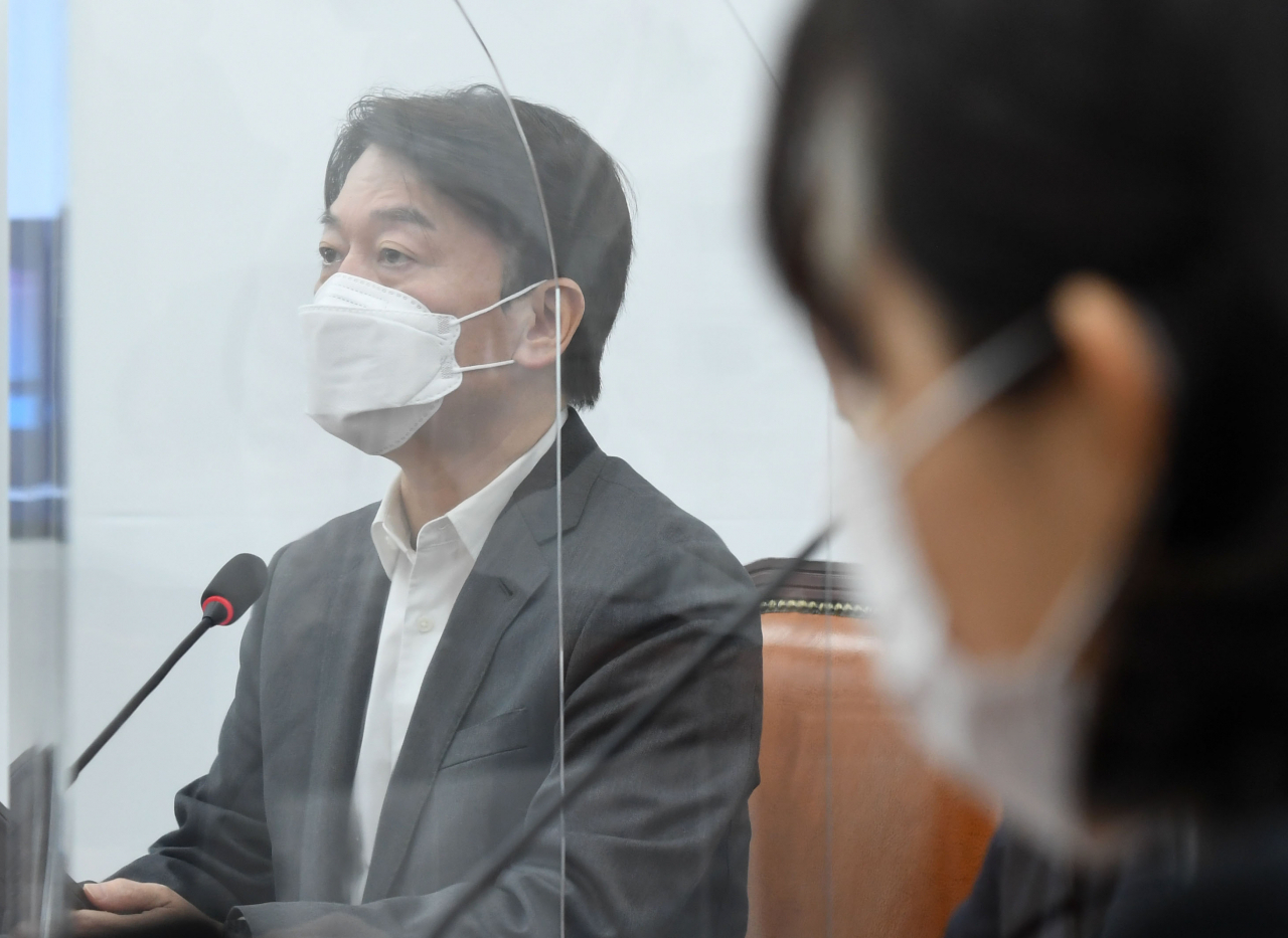 안철수 국민의당 대표가 26일 국회에서 열린 최고위원회의에서 발언하고 있다. [헤럴드경제=이상섭 기자]