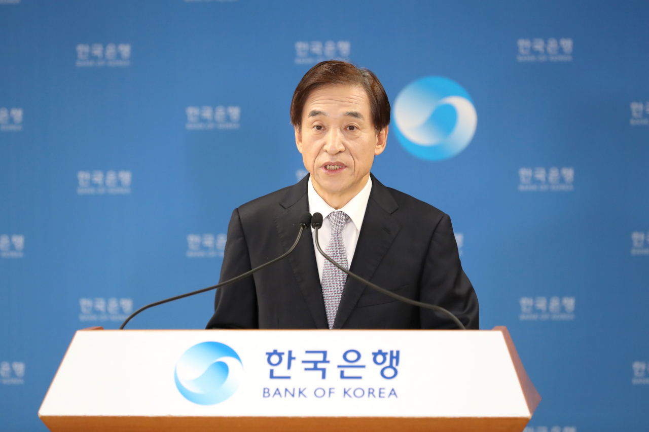 이주열 한국은행 총재가 26일 서울 중구 한은 본관에서 열린 통화정책방향 결정 관련 기자간담회에서 발언을 하고 있다. [제공 한은]