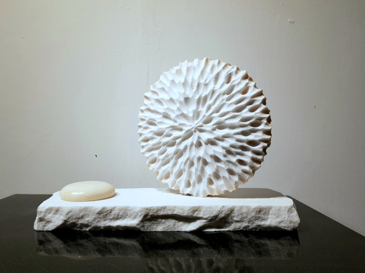 백진기_Fiat Lux_42x12x28_White-pink marbles 2color_2020