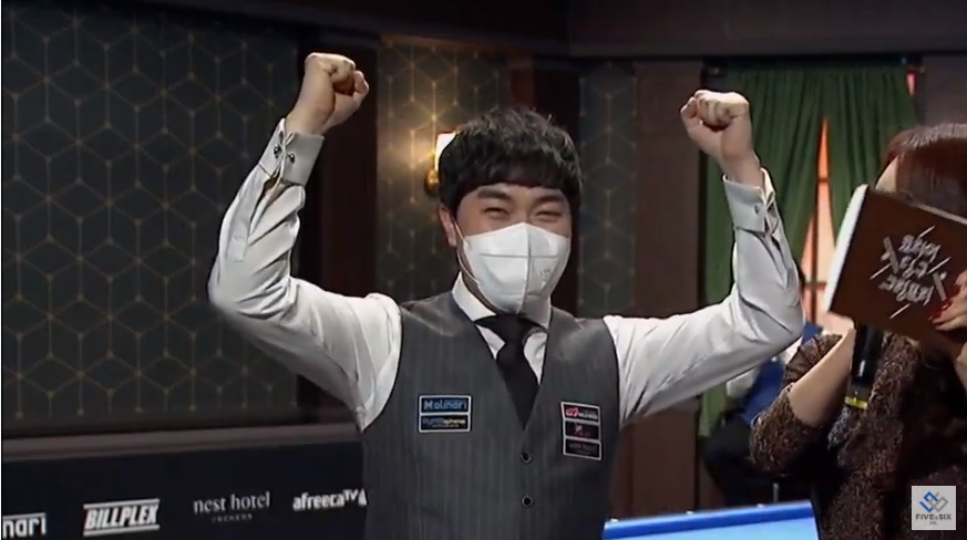 김준태가 우승의 기쁨을 표현하고 있다. [MBC스포츠플러스 중계화면 캡처]