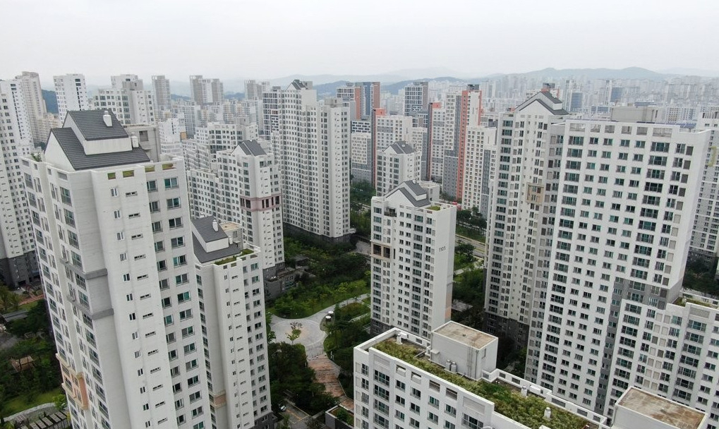 돌아보는 2020년 부동산…강남 잡으려다 전국 매매·전세 상승