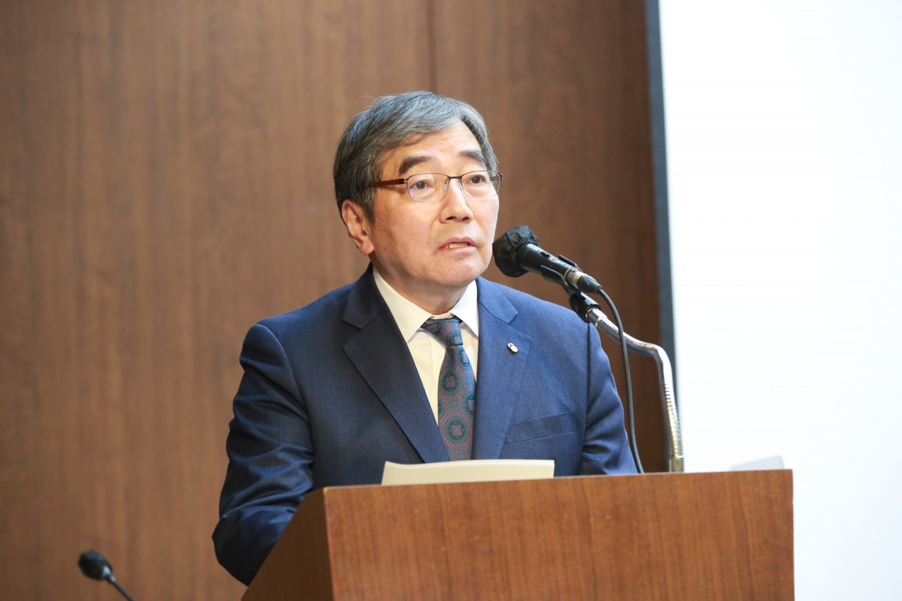 7일 오후 자본시장연구원 주최로 열린 심포지엄에서 축사를 하고 있는 윤석헌 금융감독원장. [사진=금감원]