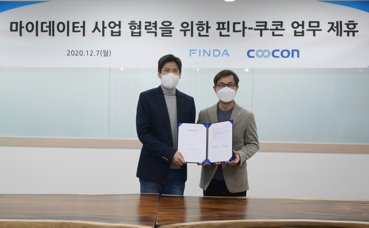 좌측부터 박홍민 핀다 공동 대표이사, 김종현 쿠콘 대표이사 [핀다 제공]