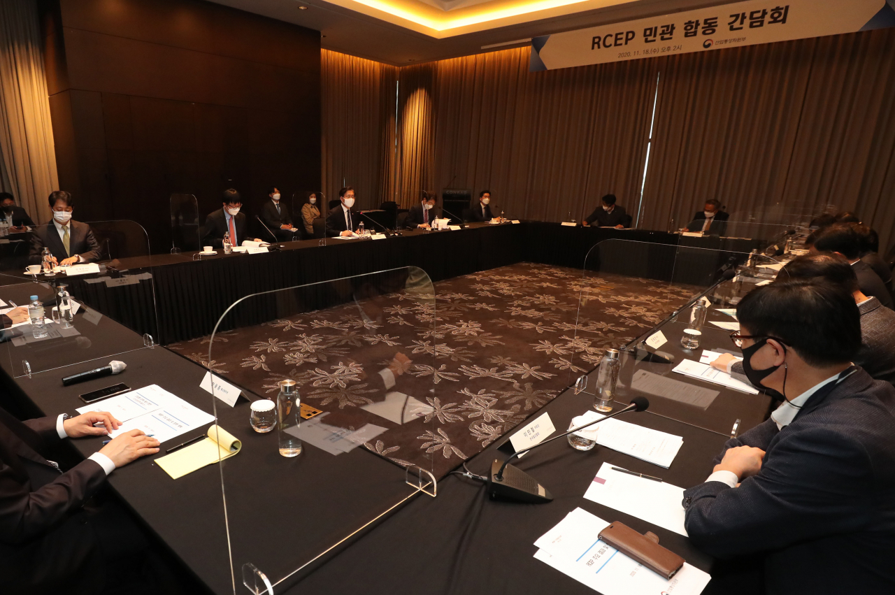 성윤모 산업통상자원부 장관이 18일 여의도 콘래드호텔에서 열린 'RCEP(역내포괄적경제동반자협정) 민관 합동 간담회'에서 발언을 하고 있다. [연합]