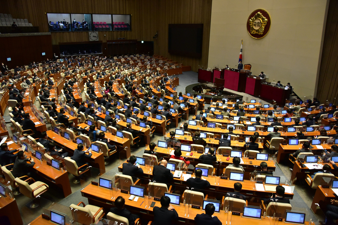 9일 국회 본회의장에서 제382회국회(정기회) 제15차 본회의가 열리고 있다. [헤럴드경제=이상섭 기자]
