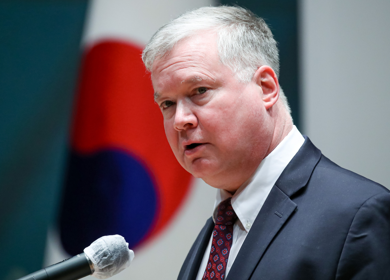 스티븐 비건 미 국무부 부장관 겸 대북특별대표가 10일 오후 서울 종로구 아산정책연구원에서 '미국과 한반도의 미래'를 주제로 강연을 하고 있다. [연합]
