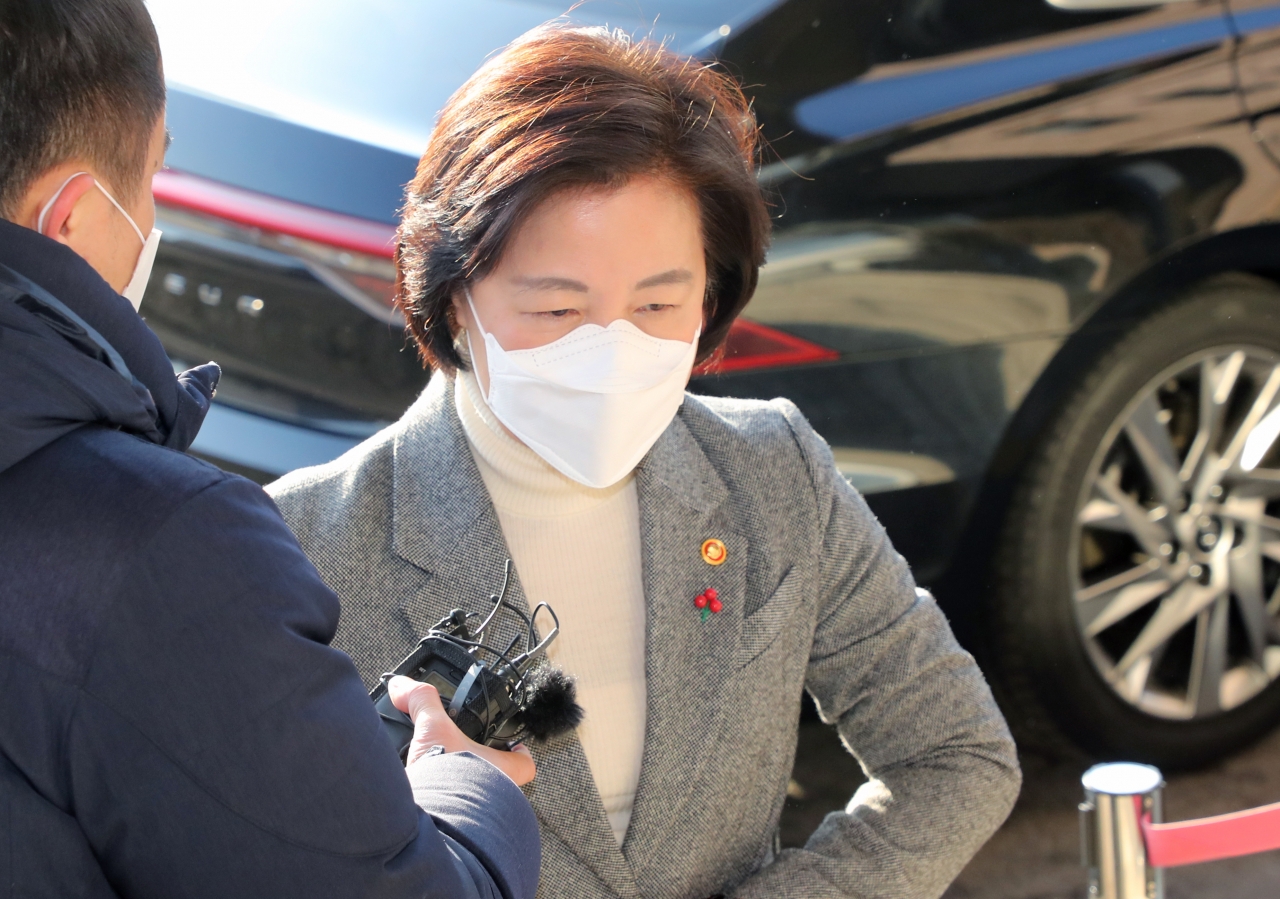 추미애 전 법무부 장관이 2020년 12월 21일 정부과천청사로 출근하고 있다. [연합]