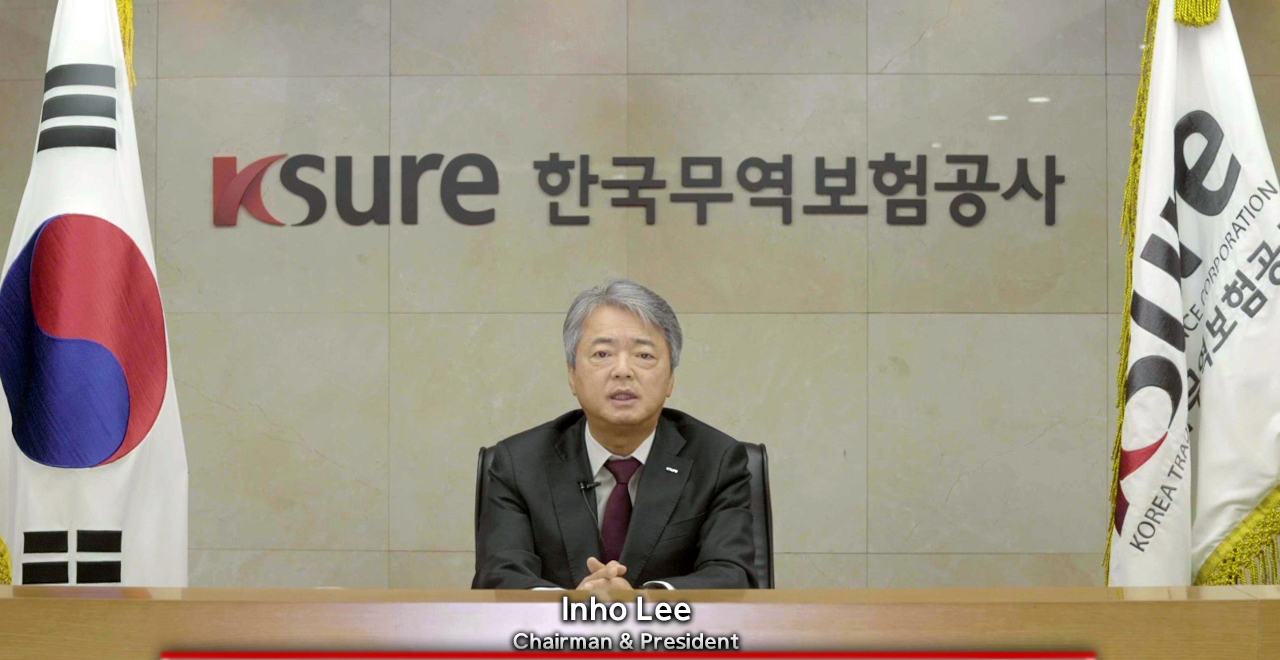 이인호 한국무역보험공사 사장이 22일 서울 종로구 본사에서 온라인으로 열린 사우디아라비아 국영기업 초청 ‘제5회 벤더 페어(Vendor Fair·기자재 수출 상담회)’에서 인사말을 하고 있다.［한국무역보험공사 제공］