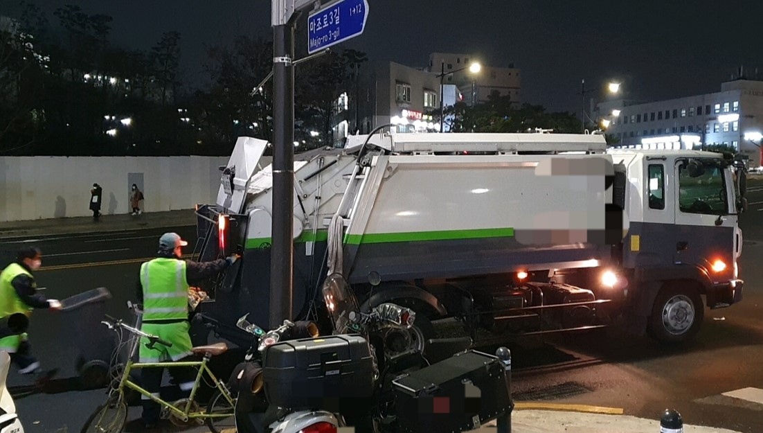 “가게 다 죽겠다는 생각 들어”…음식점 한숨에 환경미화원도 걱정