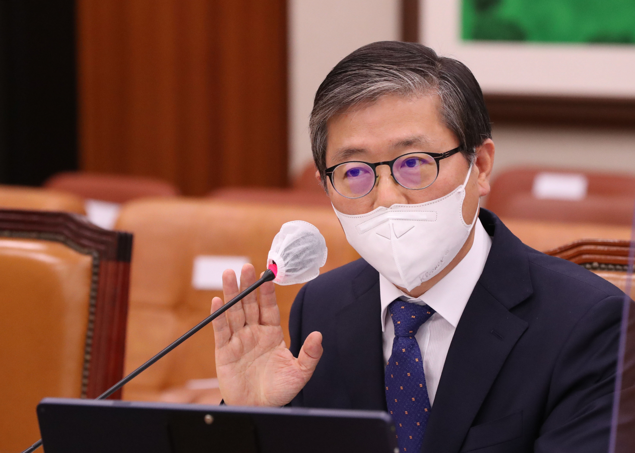 변창흠 국토교통부 장관 후보자가 23일 국회 국토교통위원회에서 열린 인사청문회에서 답변하고 있다. [연합]