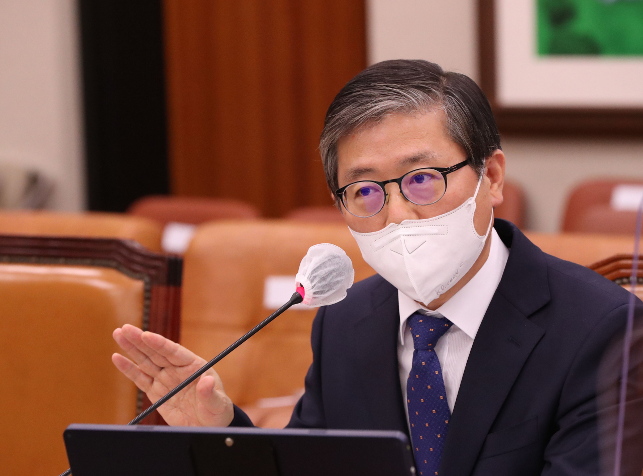 변창흠 국토교통부 장관 후보자가 23일 국회 국토교통위원회에서 열린 인사청문회에서 답변하고 있다. [연합]